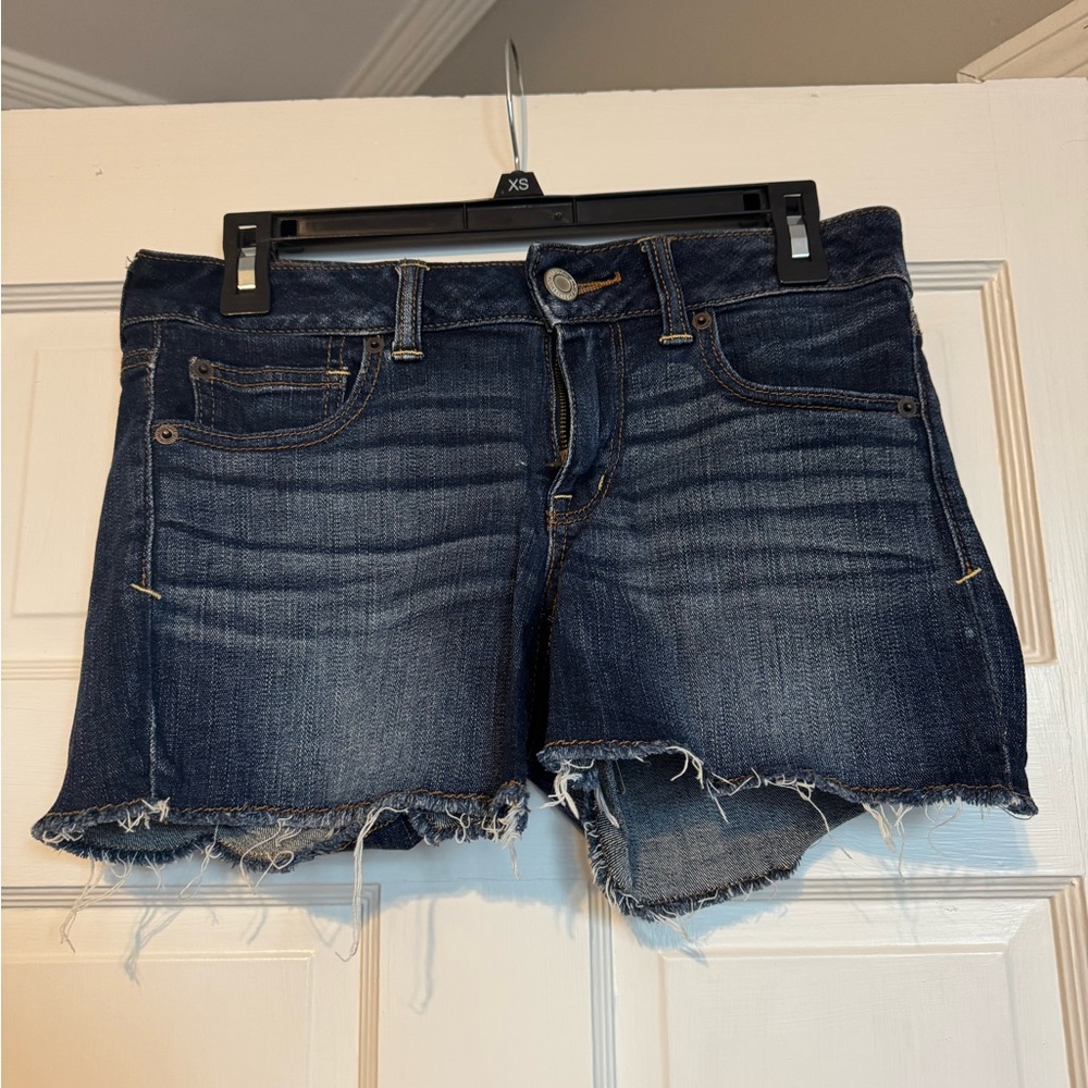 American Eagle Super Stretch Jean Shorts with Frayed Bottom, size 4